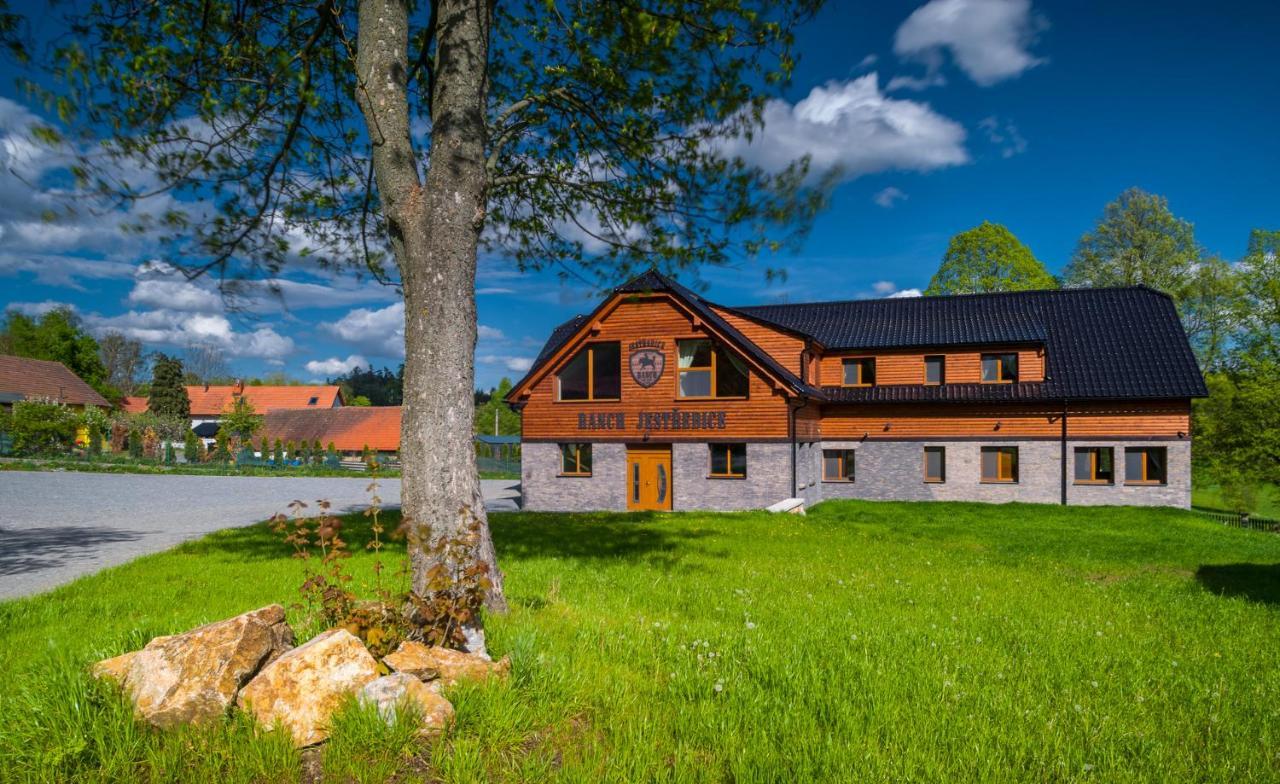 Ranch Jestrebice Hotel Hermanicky Exterior photo
